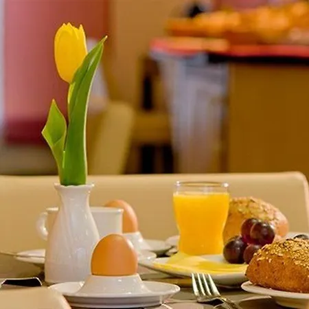 Hotel Achat 3*